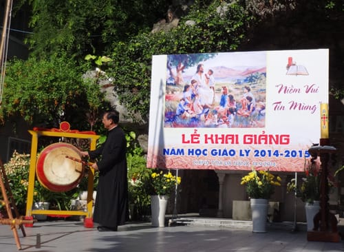 Thông Báo: Chương Trình Ngày Tập Trung Các Em Giáo Lý Năm Học 2015-2016