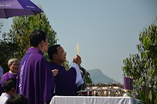 Giáo phận Đà Nẵng hành hương Núi Sọ – mùa Chay 2015