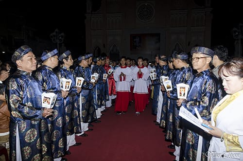 Đêm Vọng Phục Sinh 26/3/2016