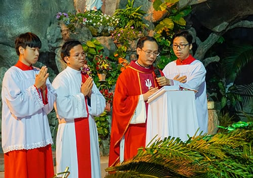 Chúa Nhật Lễ Lá Lúc 05g00 09/4/2017