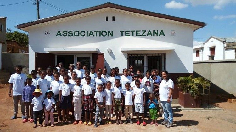 Tổ chức Trợ giúp các Giáo hội đau khổ đồng hành với ĐTC ở Madagascar