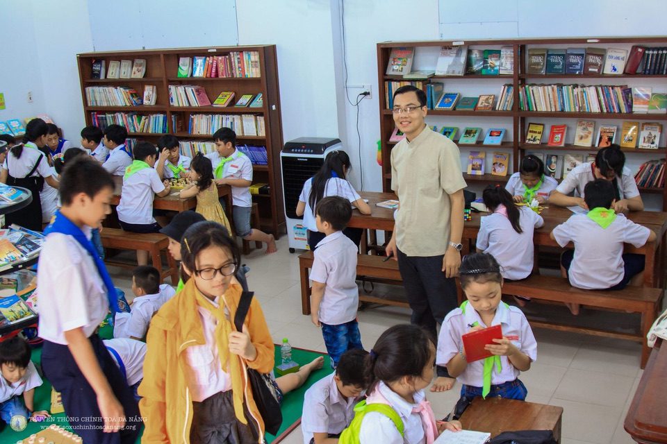 HÃY ĐẾN MÀ XEM!