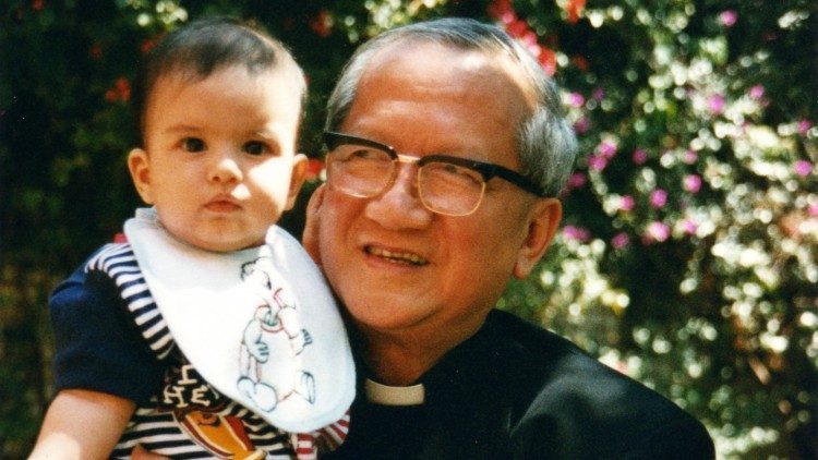ĐC Crepaldi: ĐHY Phanxicô Xaviê Nguyễn Văn Thuận, “một câu chuyện Kitô hữu tuyệt vời”
