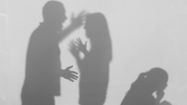 Đức cha Montfort Stima: Cần phải có hình phạt nghiêm khắc hơn đối với bạo lực giới