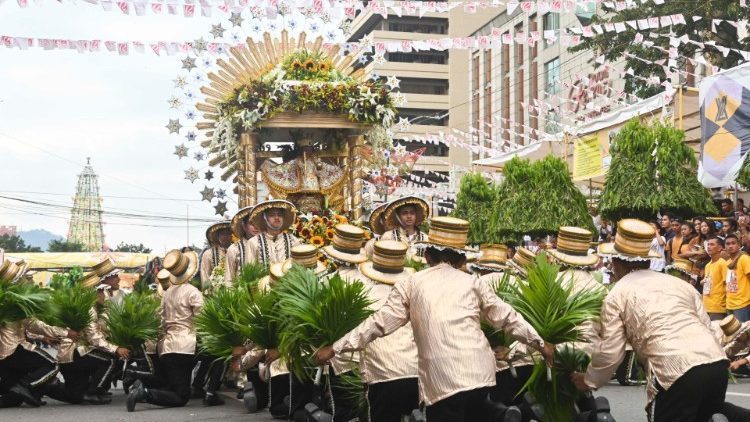 Các tín hữu Philippines cử hành lễ Santo Niño, Chúa Giêsu Hài Đồng