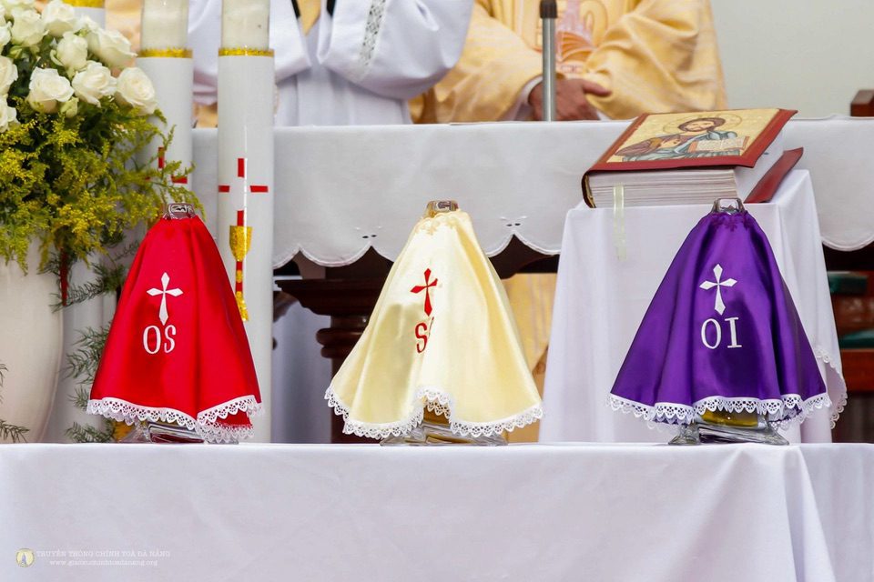 Ý nghĩa Làm Phép Dầu (Lễ Truyền Dầu)