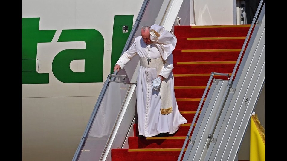 ĐTC Phanxicô đến phi trường Baghdad và được Thủ tướng Iraq chào đón