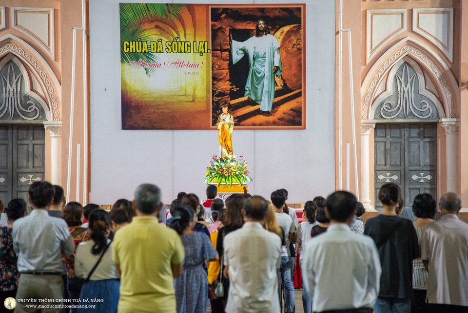Kiệu tôn vinh thánh Giuse tháng 4/2021