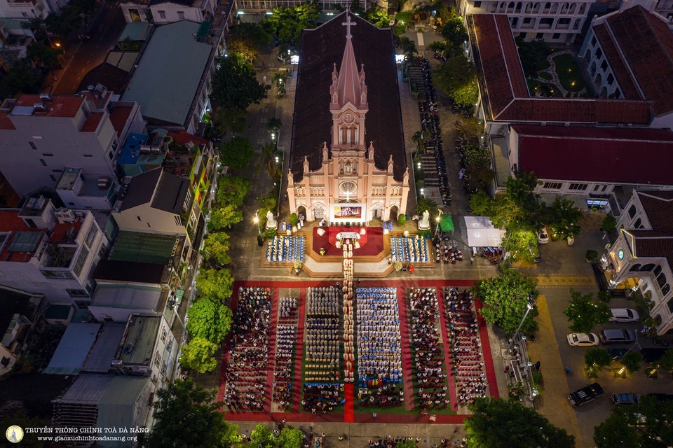 Giáo phận Đà Nẵng: Thánh lễ Truyền Dầu