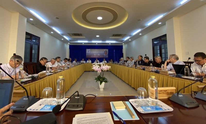 Hội nghị HĐGM VN ngày 15/4