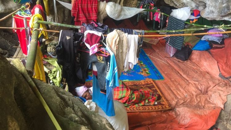 Giáo hội Myanmar kêu gọi lập “hành lang nhân đạo” cứu trợ các khu vực xung đột