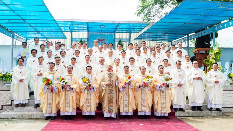 Thánh lễ truyền chức Linh mục của Giáo phận Đà Nẵng