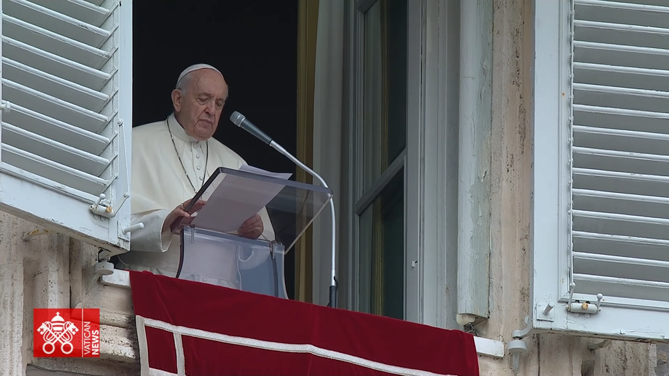 ĐTC cầu nguyện cho những người bị ảnh hưởng bởi lũ lụt tại Việt Nam