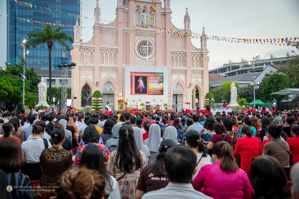 Chúa Nhật II Phục Sinh 2022 – Kính Lòng Thương xót của Thiên Chúa