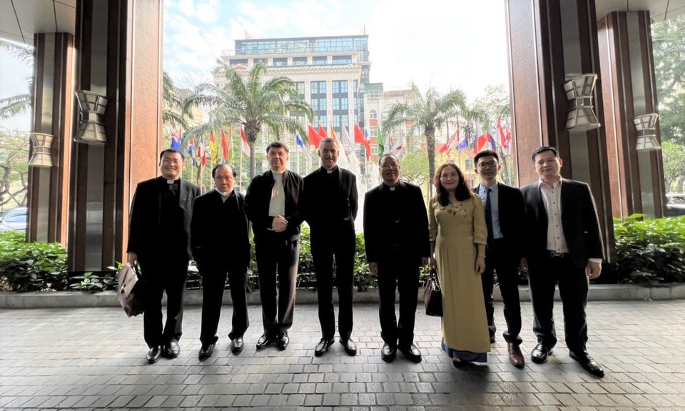 Thứ trưởng Ngoại giao Toà Thánh Vatican đến Việt Nam