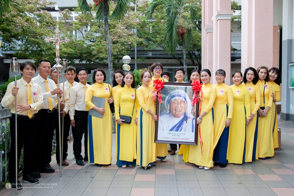 Lễ Thánh Têrêsa Calcutta – Bổn mạng Ban bác ái xã hội Caritas
