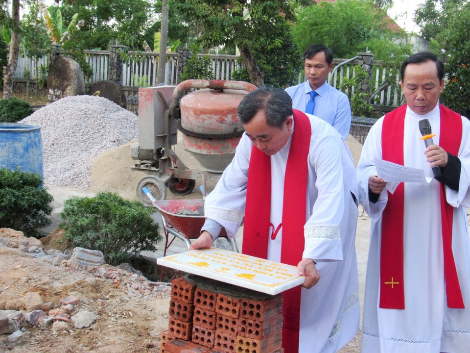 Thánh lễ và Nghi thức khởi công xây nhà mục vụ giáo xứ Hòa Lâm – giáo phận Đà Nẵng