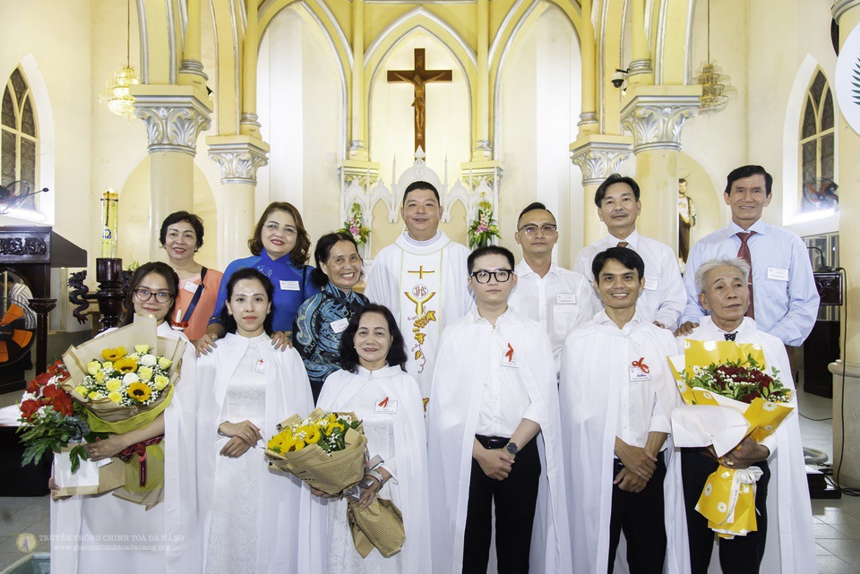 Thánh lễ mừng Sinh nhật Đức Trinh Nữ Maria – Ban bí tích Khai tâm Kitô giáo