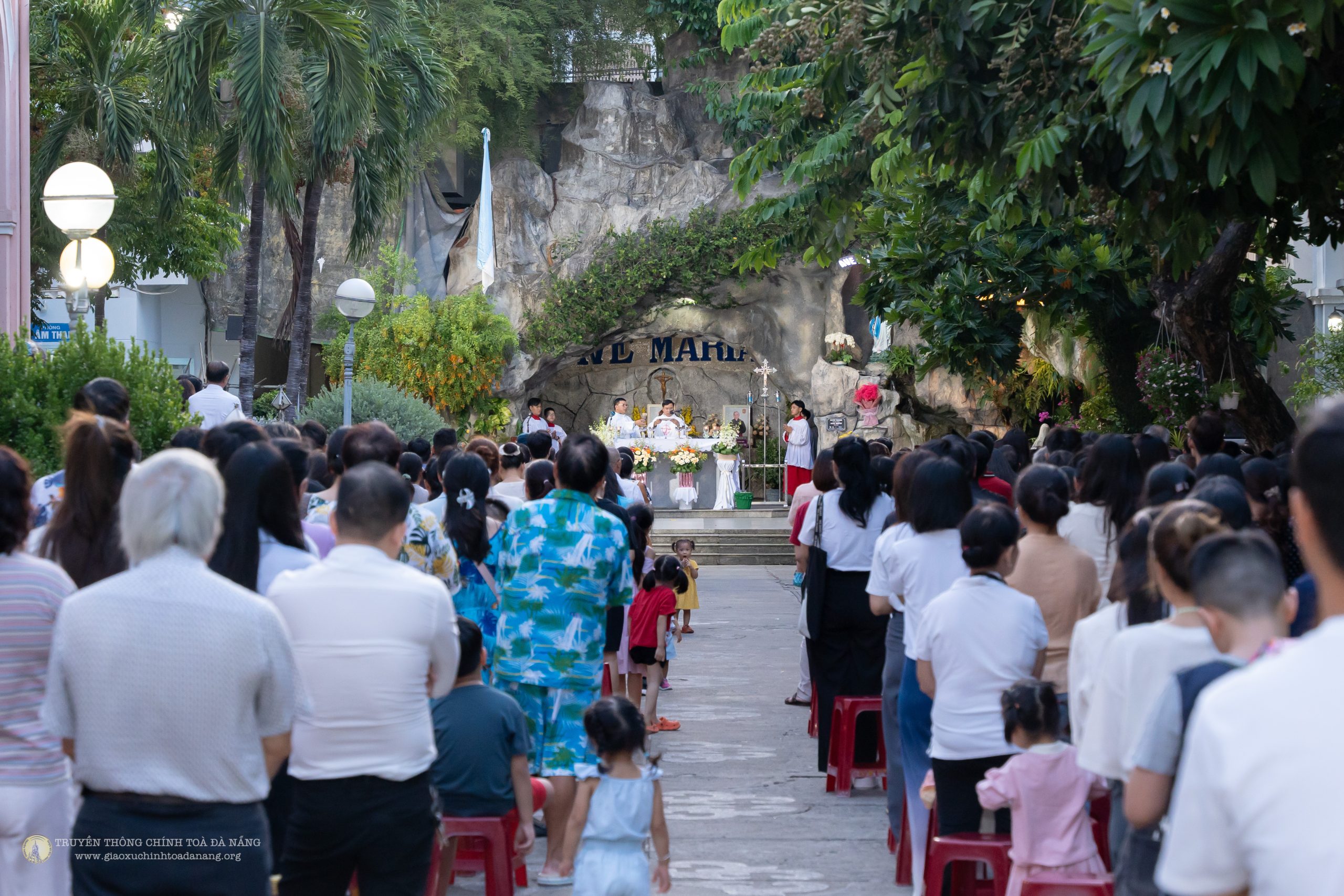Thánh lễ Đức Mẹ hồn xác lên trời tại Nhà thờ Chính Tòa Đà Nẵng