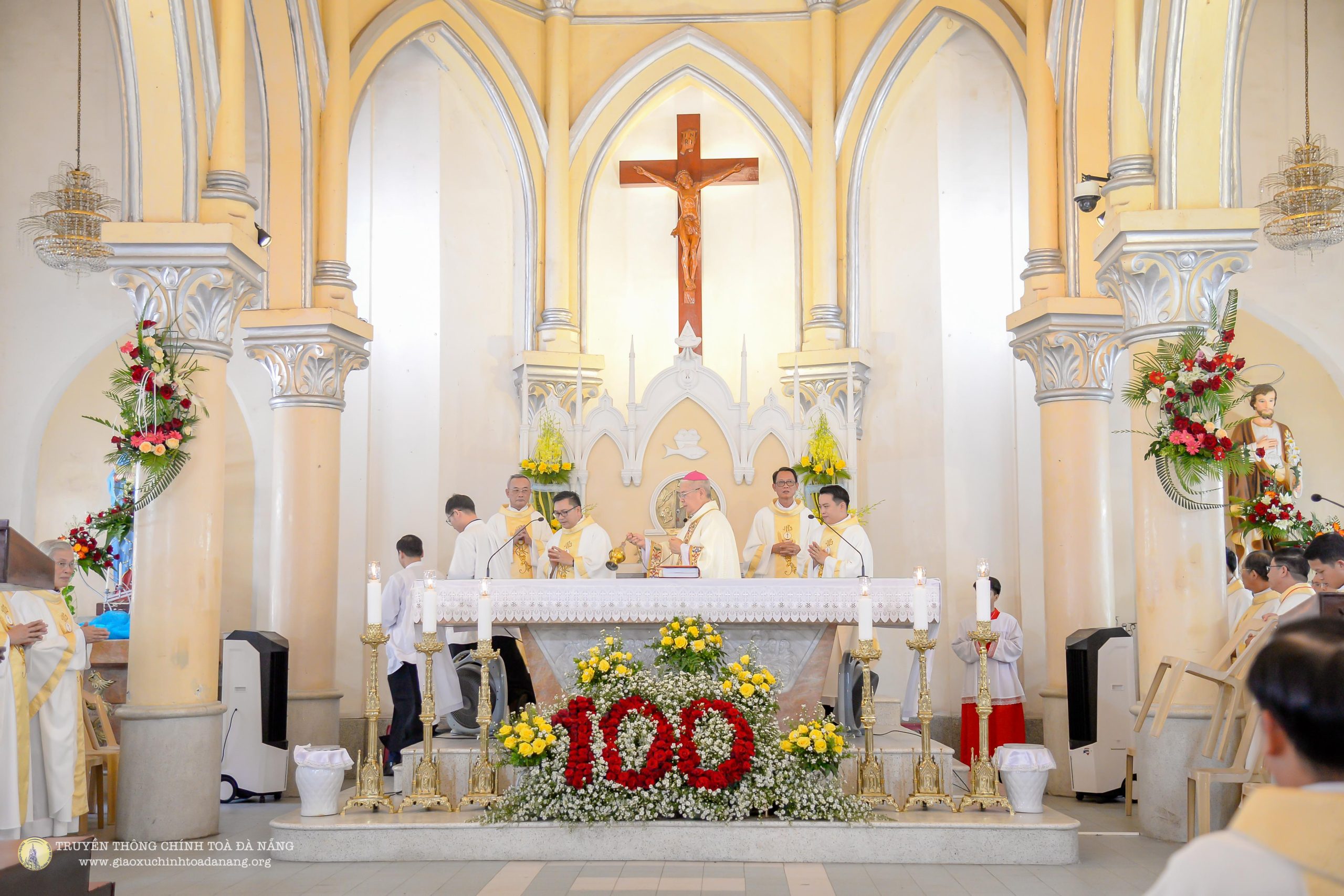 Bế mạc Năm Thánh mừng Bách Chu Niên Nhà thờ Chính Tòa Đà Nẵng