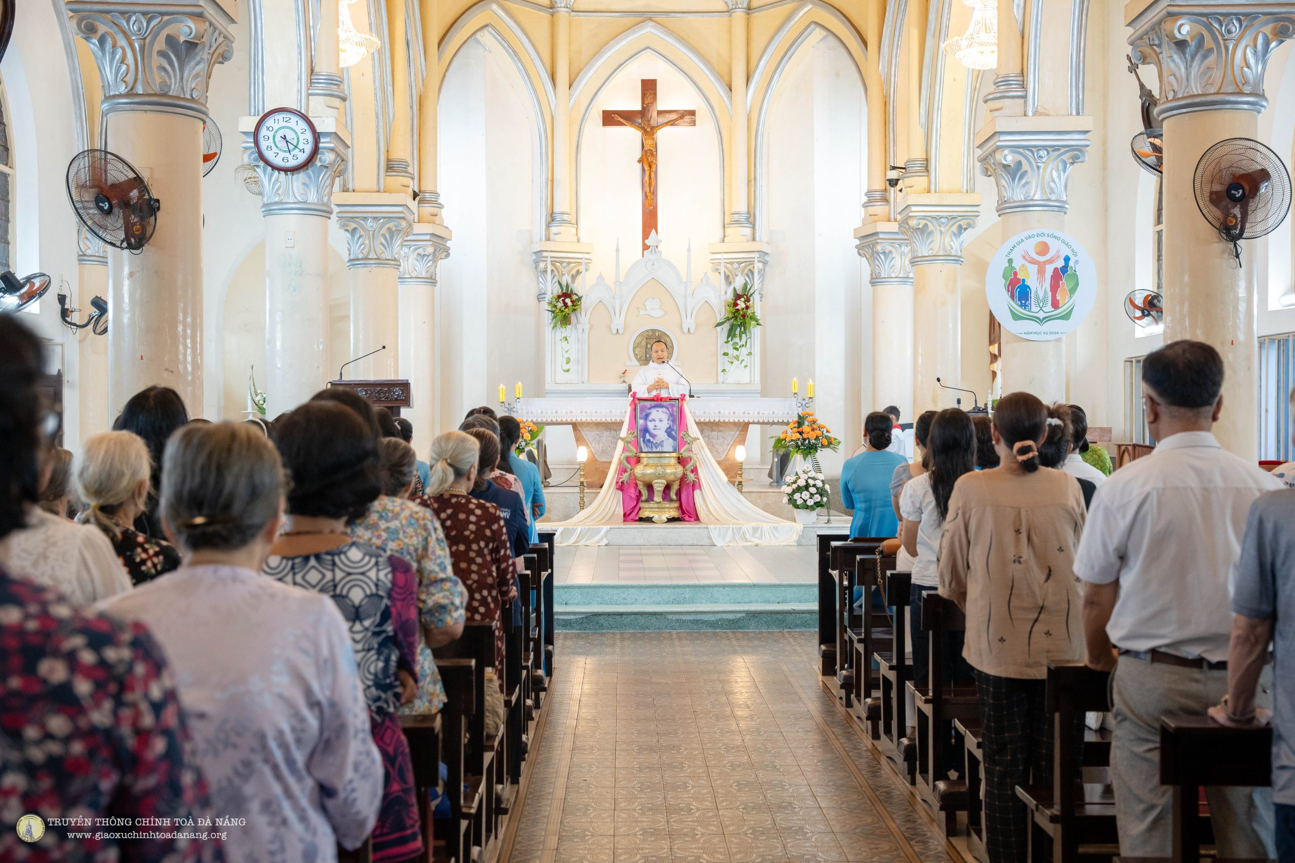Lễ kính Thánh Têrêxa Hài Đồng Giêsu