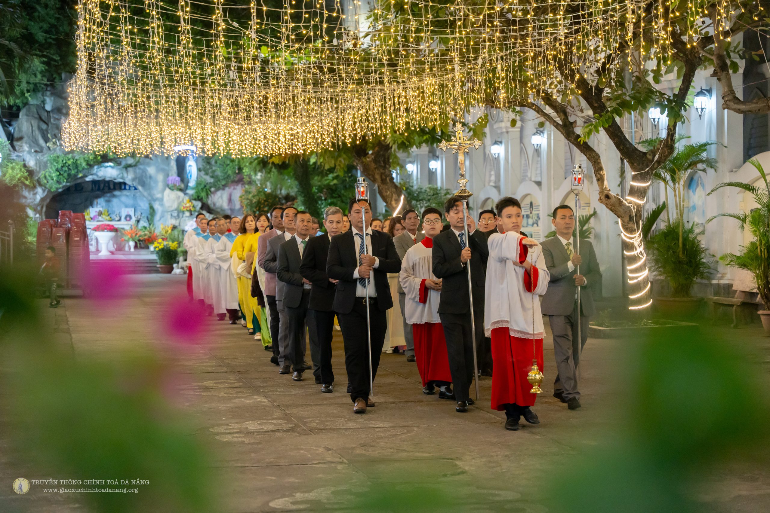 Thánh lễ Giao Thừa (30 Tết Ất Tỵ)