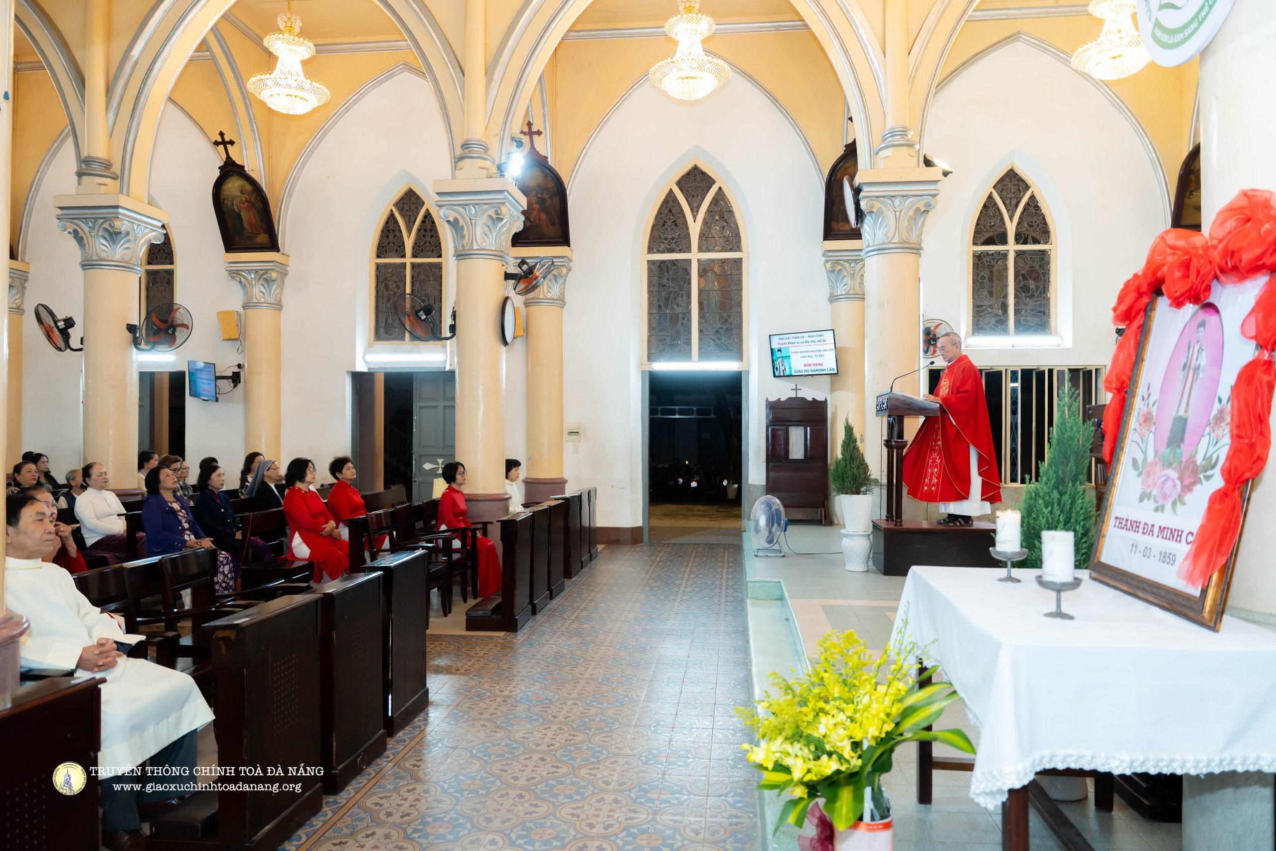 Thánh lễ mừng thánh Đaminh Nguyễn Văn Cẩm